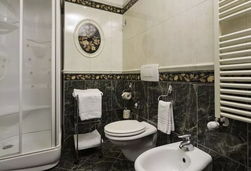 Fotos del hotel Millenn:  11