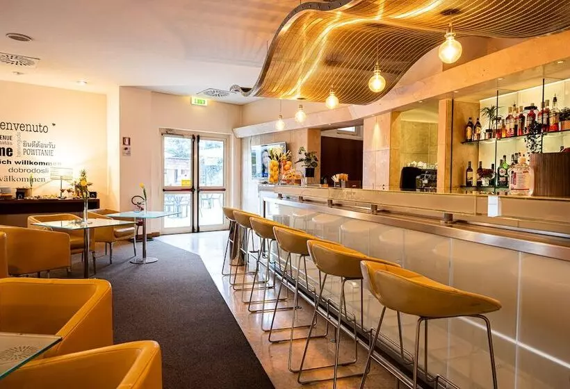 Fotos del hotel Novotel Roma Est:  21