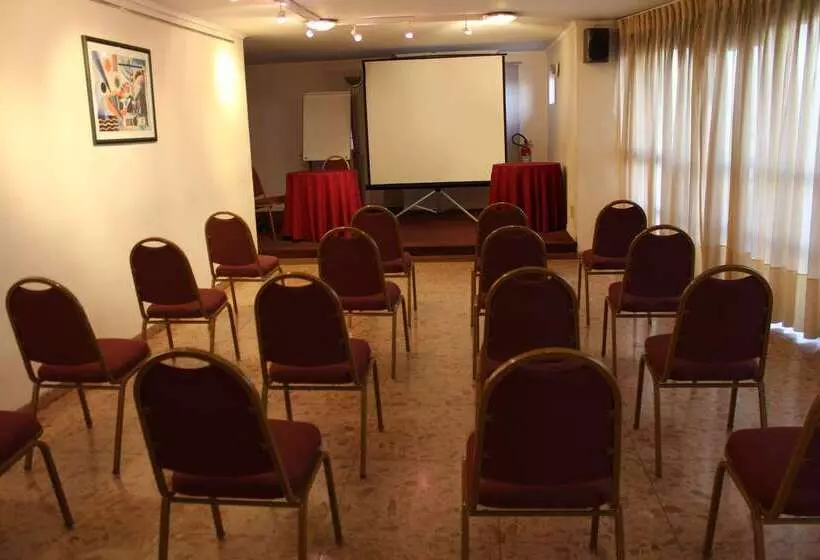 Fotos del hotel Days Inn By Wyndham Montevideo:  4