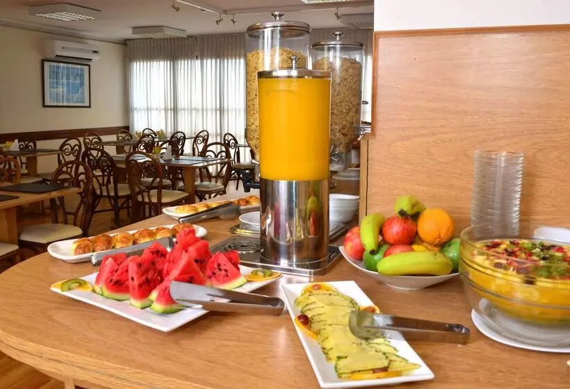 Fotos del hotel Days Inn By Wyndham Montevideo:  10