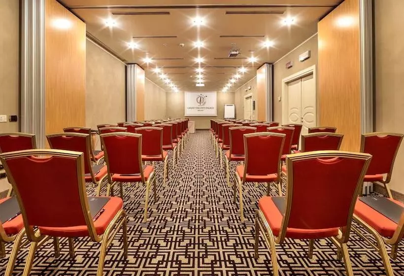 Fotos del hotel Grand Visconti Palace:  18