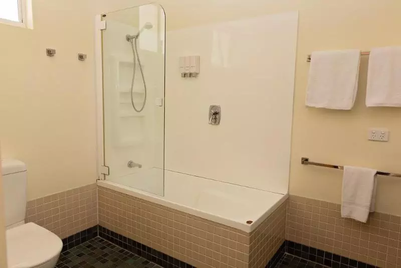 Fotos del hotel White Lace Motor Inn:  16