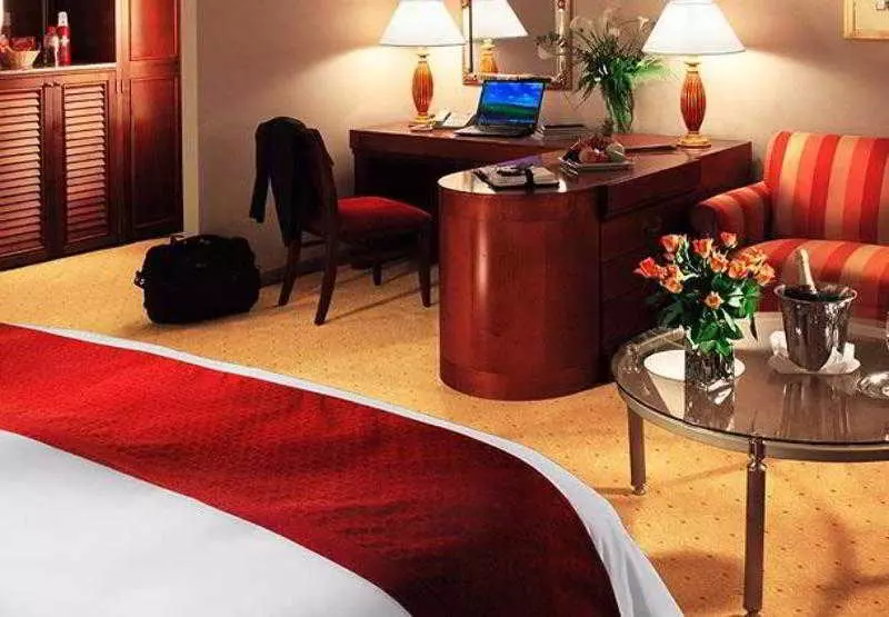 Fotos del hotel Renaissance Zurich Hotel:  2