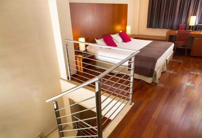 Fotos del hotel Acevi Villarroel:  21