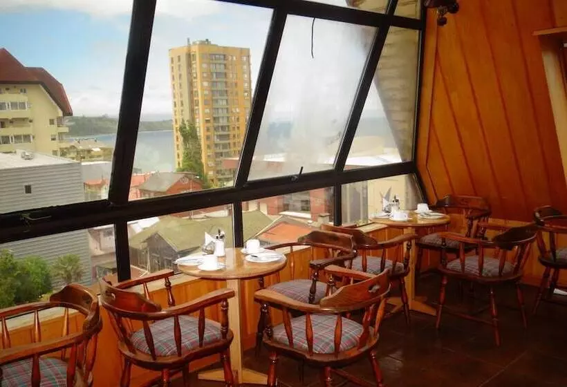 Fotos del hotel Antupiren:  7