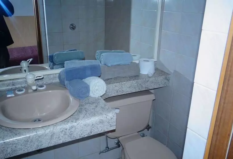 Fotos del hotel Antupiren:  11