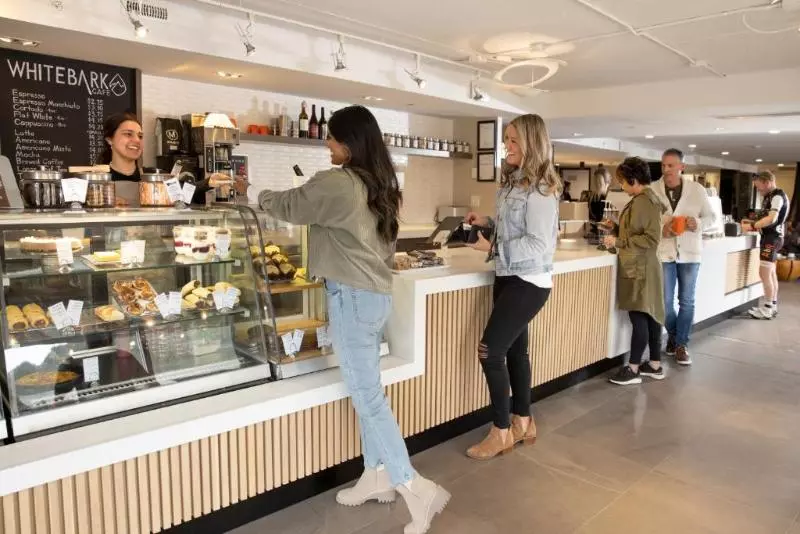 Fotos del hotel Banff Aspen Lodge:  4