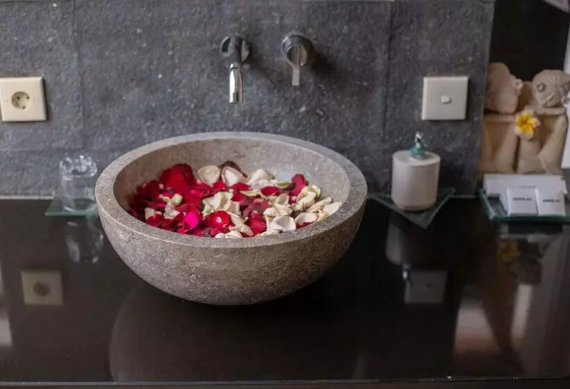 Fotos del hotel Taman Harum Cottages:  3