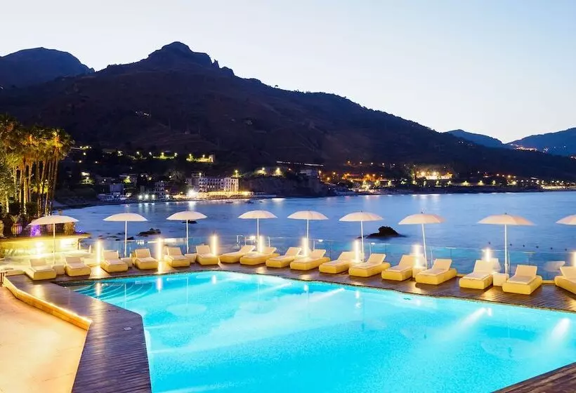 Atlantis Bay – Vretreats