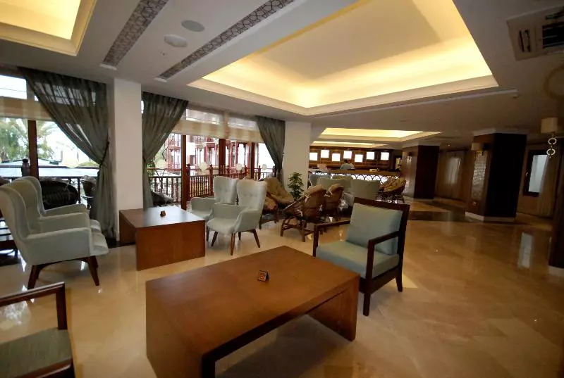 Fotos del hotel Club &  Letoonia:  2