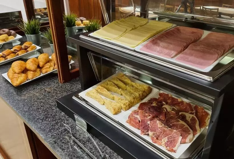 Fotos del hotel Gran Legazpi:  12