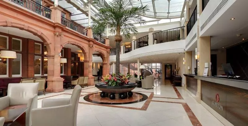 Fotos del hotel The Crown:  2