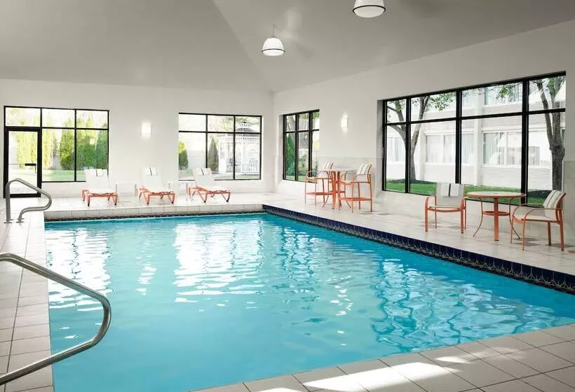 Fotos del hotel Holiday Inn & Suites Boston Peabody, An Ihg:  8