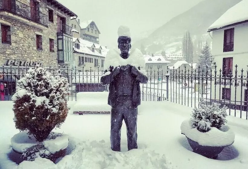 Fotos del hotel Valle De Izas:  24