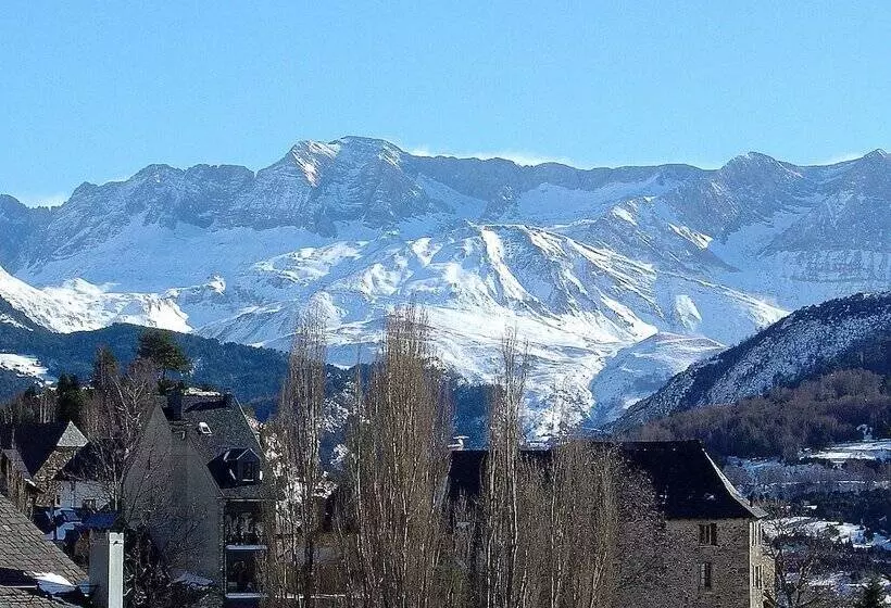 Fotos del hotel Valle De Izas:  9