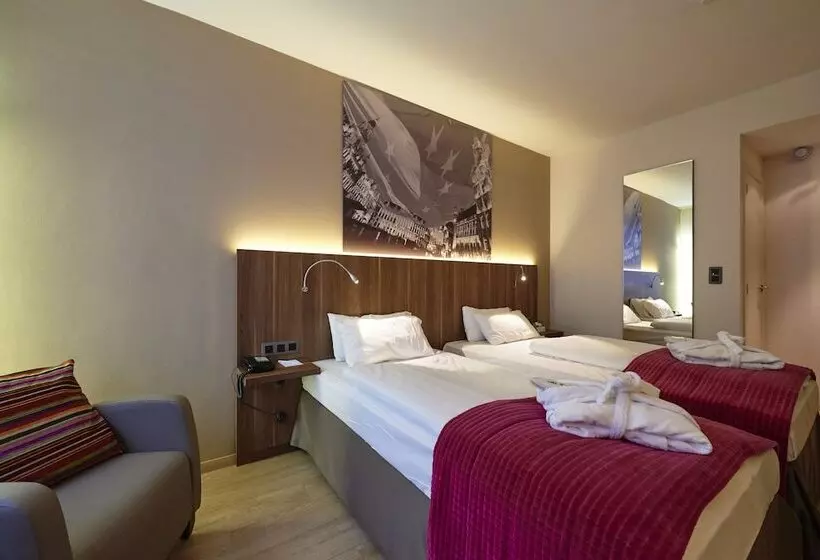 Fotos del hotel Holiday Inn Brussels Schuman, An Ihg:  24