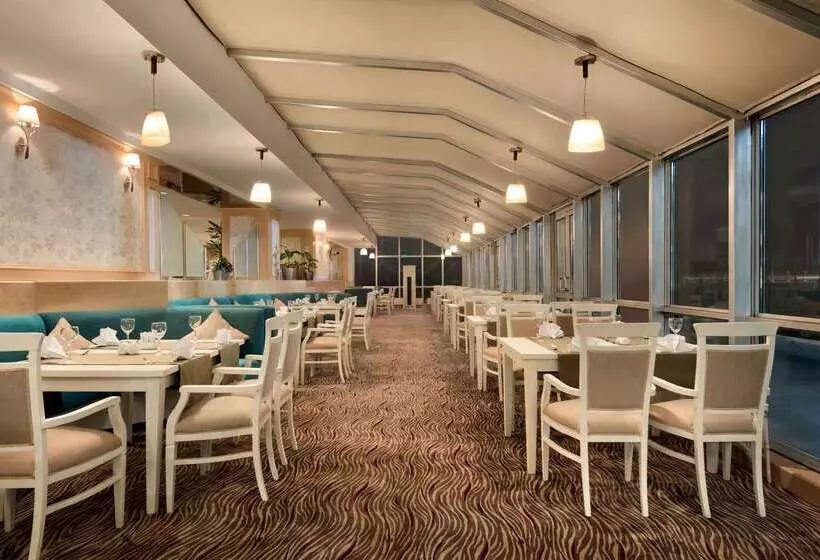 Fotos del hotel Wyndham Tashkent:  8