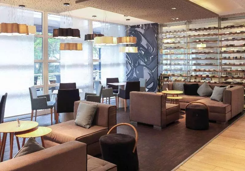 Fotos del hotel Novotel Santiago Vitacura:  3