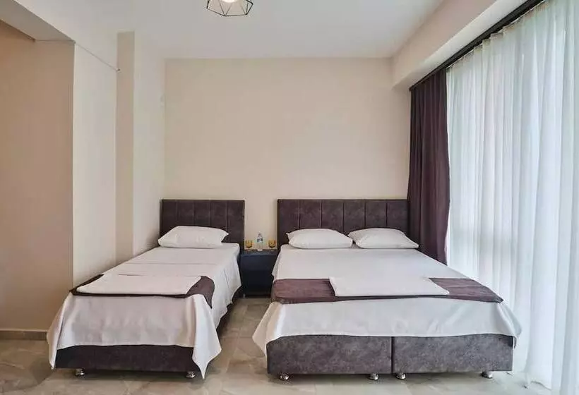 Fotos del hotel Mini Suite Otel:  2