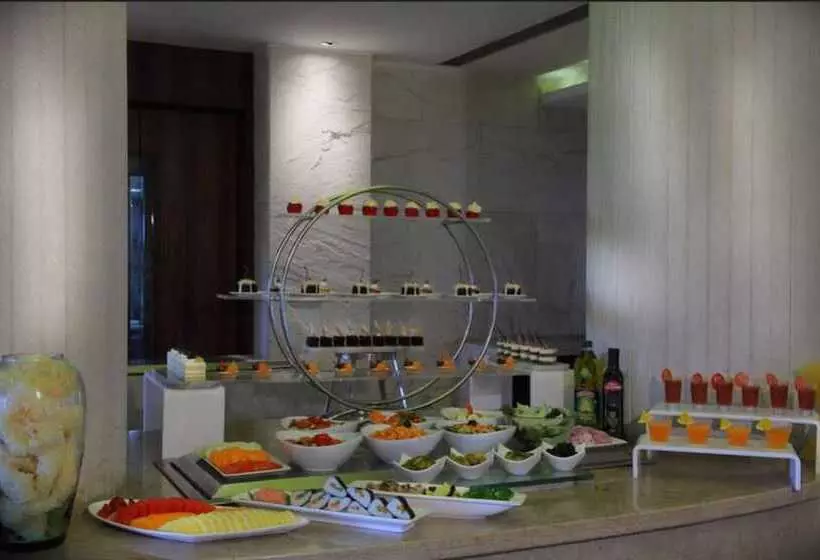 Fotos del hotel The Mirador  Andheri East:  9