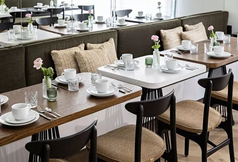 Fotos del hotel Best Western Paris Gare Saint Lazare:  2