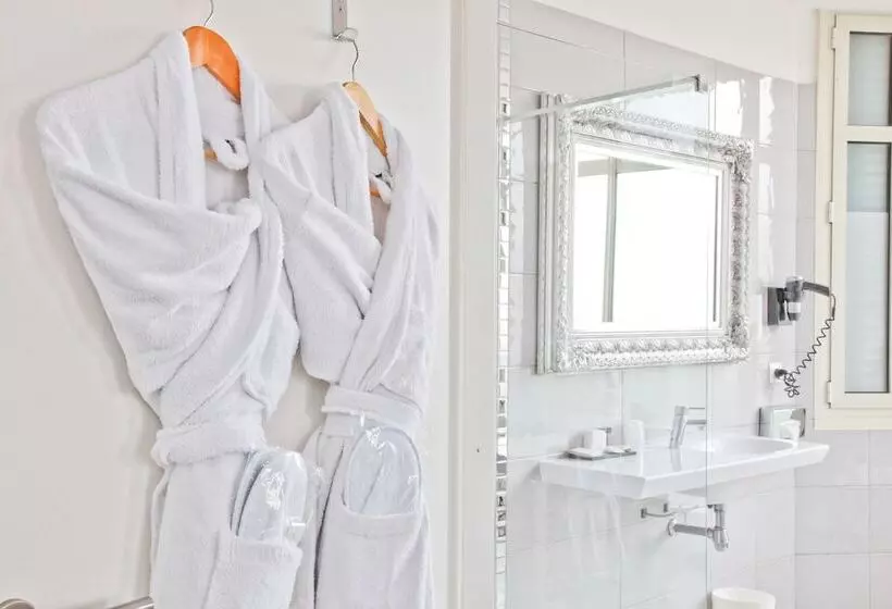 Fotos del hotel La Villa Nice Victor Hugo:  20