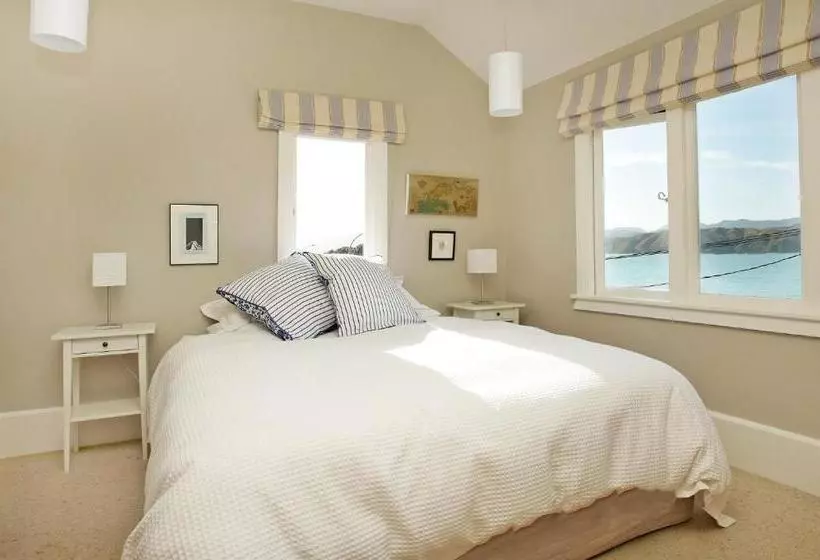 Fotos del hotel Beachfront Wellington Bed And Breakfast:  8