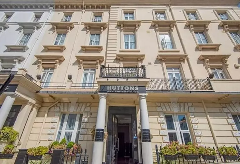 Fotos del hotel OYO Flagship Huttons:  1