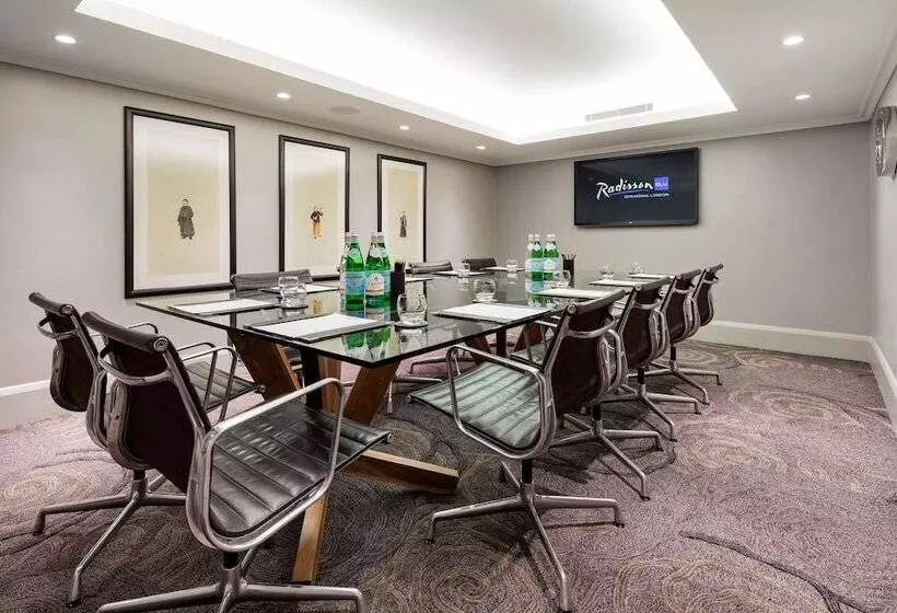 Fotos del hotel Radisson Blu Edwardian Grafton Hotel, London:  5