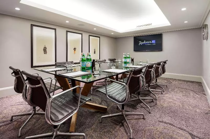 Fotos del hotel Radisson Blu Edwardian Grafton Hotel, London:  16