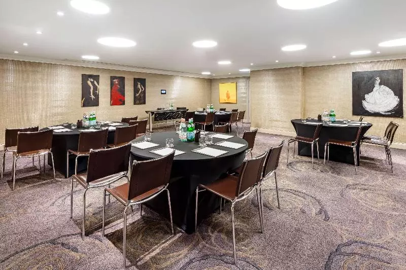 Fotos del hotel Radisson Blu Edwardian Grafton Hotel, London:  14