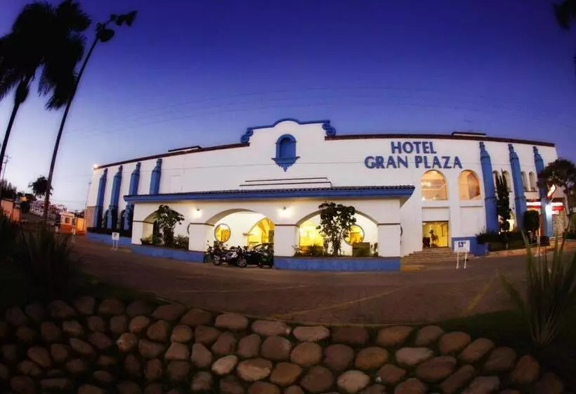 Gran Plaza  & Convention Center