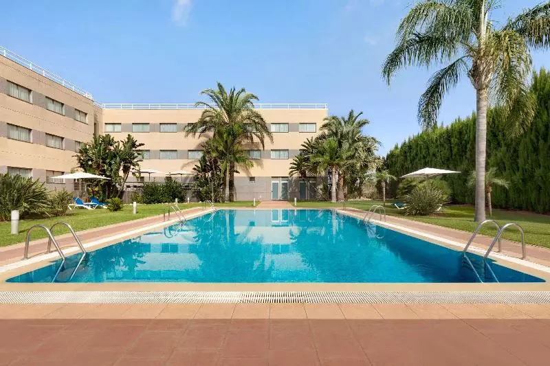 Fotos del hotel Ramada By Wyndham Valencia Almussafes:  2