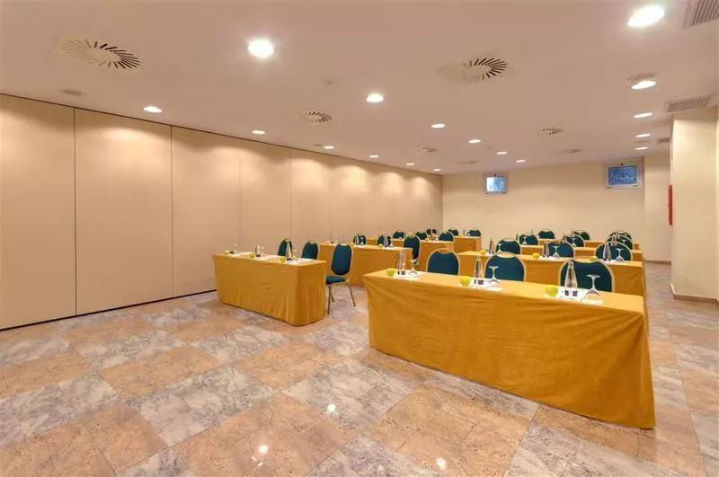 Fotos del hotel Ramada By Wyndham Valencia Almussafes:  15