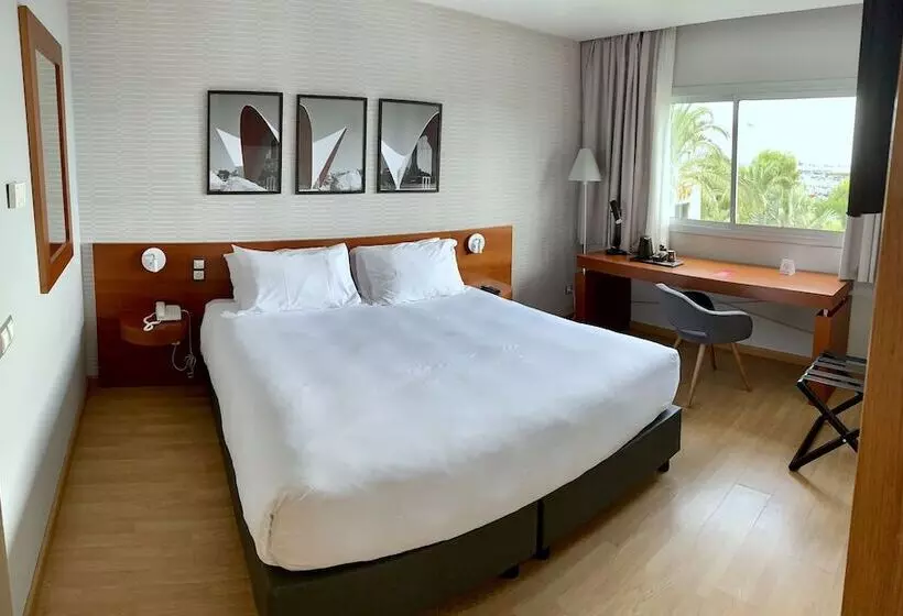 Fotos del hotel Ramada By Wyndham Valencia Almussafes:  22