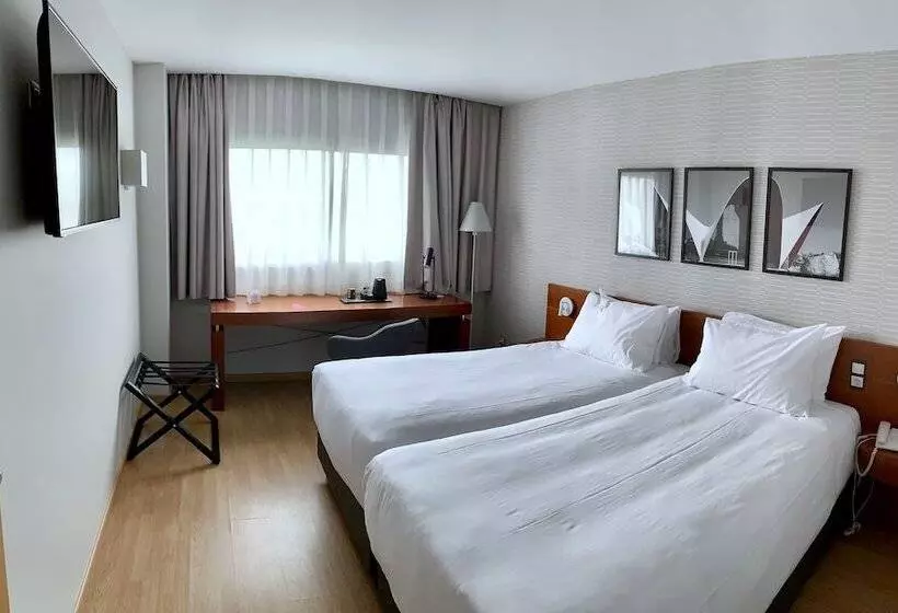 Fotos del hotel Ramada By Wyndham Valencia Almussafes:  17