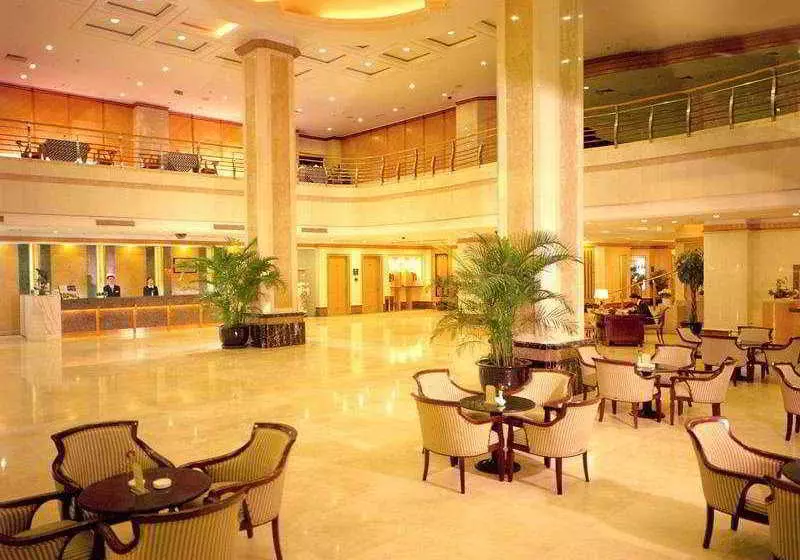 Fotos del hotel New Era:  3