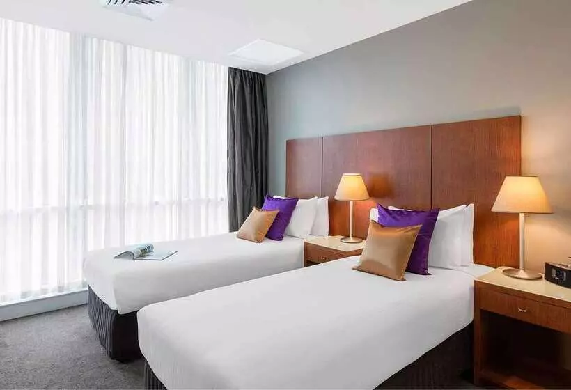 Park Regis Griffin Suites