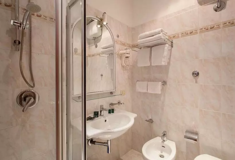 Fotos del hotel Sonya:  12