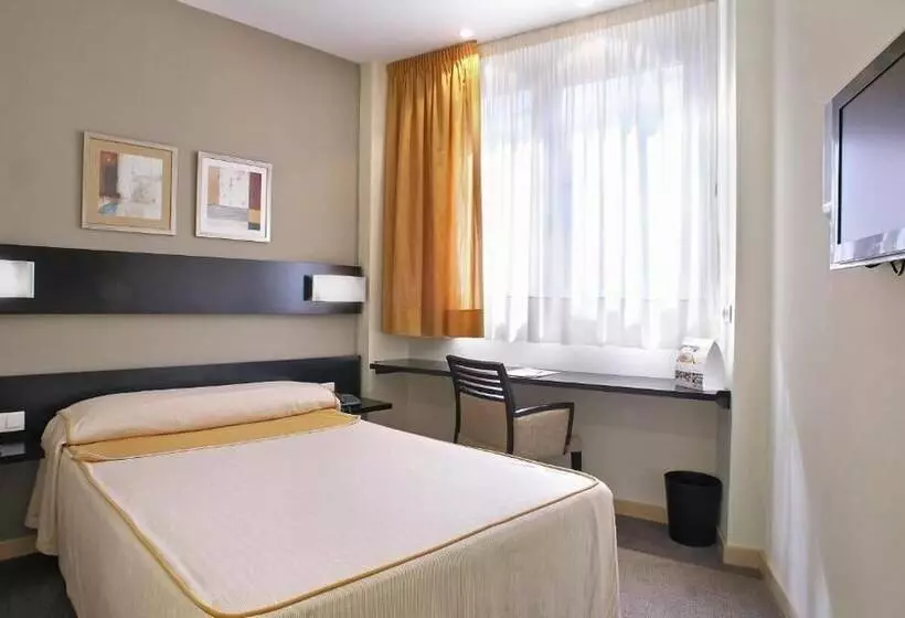 Fotos del hotel Pamplona Cross Elorz:  4