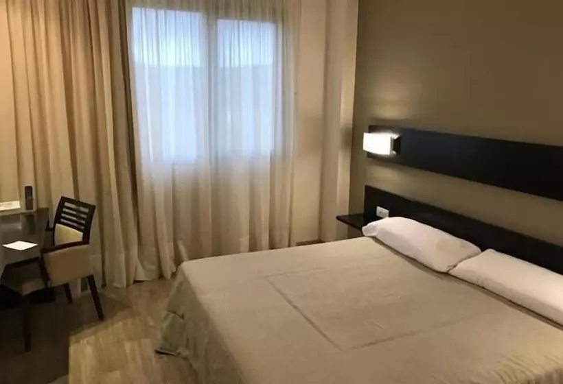 Fotos del hotel Pamplona Cross Elorz:  20