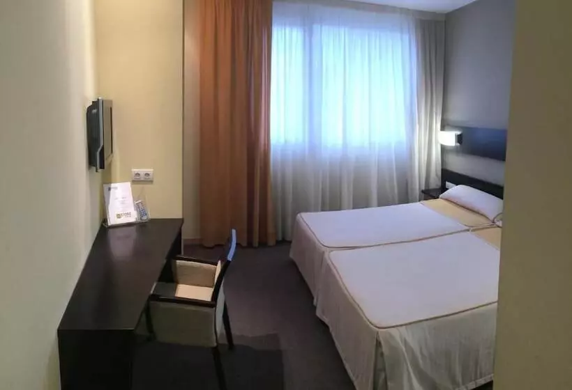Fotos del hotel Pamplona Cross Elorz:  7