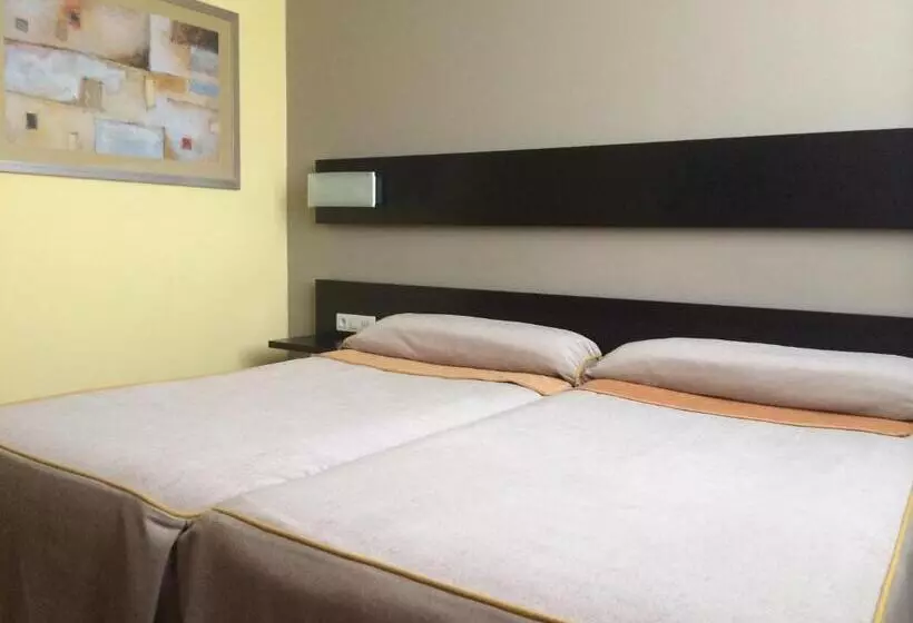 Fotos del hotel Pamplona Cross Elorz:  11