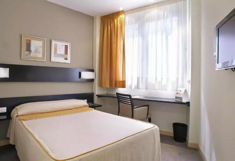 Fotos del hotel Pamplona Cross Elorz:  9
