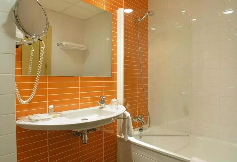 Fotos del hotel Pamplona Cross Elorz:  3