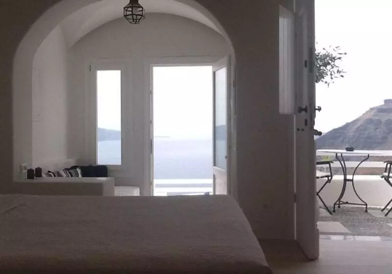 Fotos del hotel Porto Fira Suites:  12