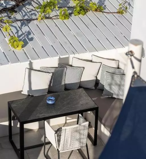 Fotos del hotel Porto Fira Suites:  6