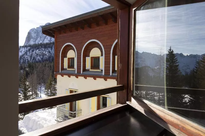 Fotos del hotel B&b  Passo Tre Croci Cortina:  18