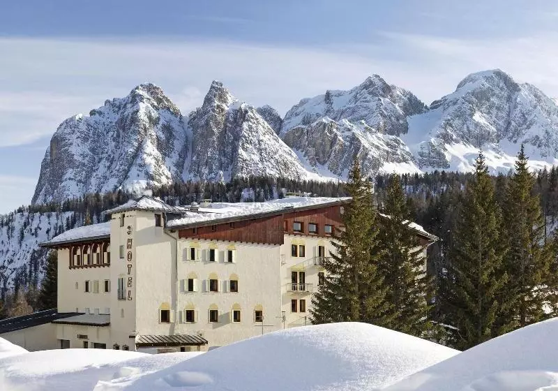 Fotos del hotel B&b  Passo Tre Croci Cortina:  19