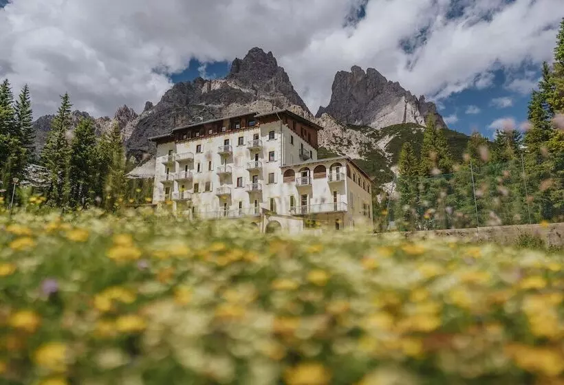 Fotos del hotel B&b  Passo Tre Croci Cortina:  9
